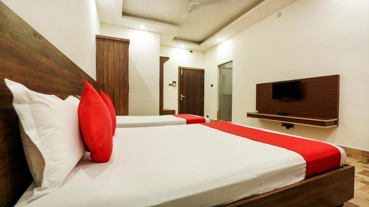 Hotel Heritage Koch Bihar Exterior photo